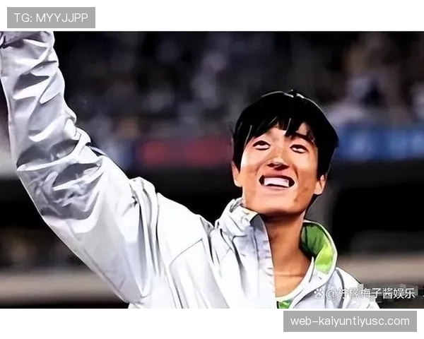 刘翔机场被拍，穿着随意得像隔壁快递小哥，这差距我真的看懵了